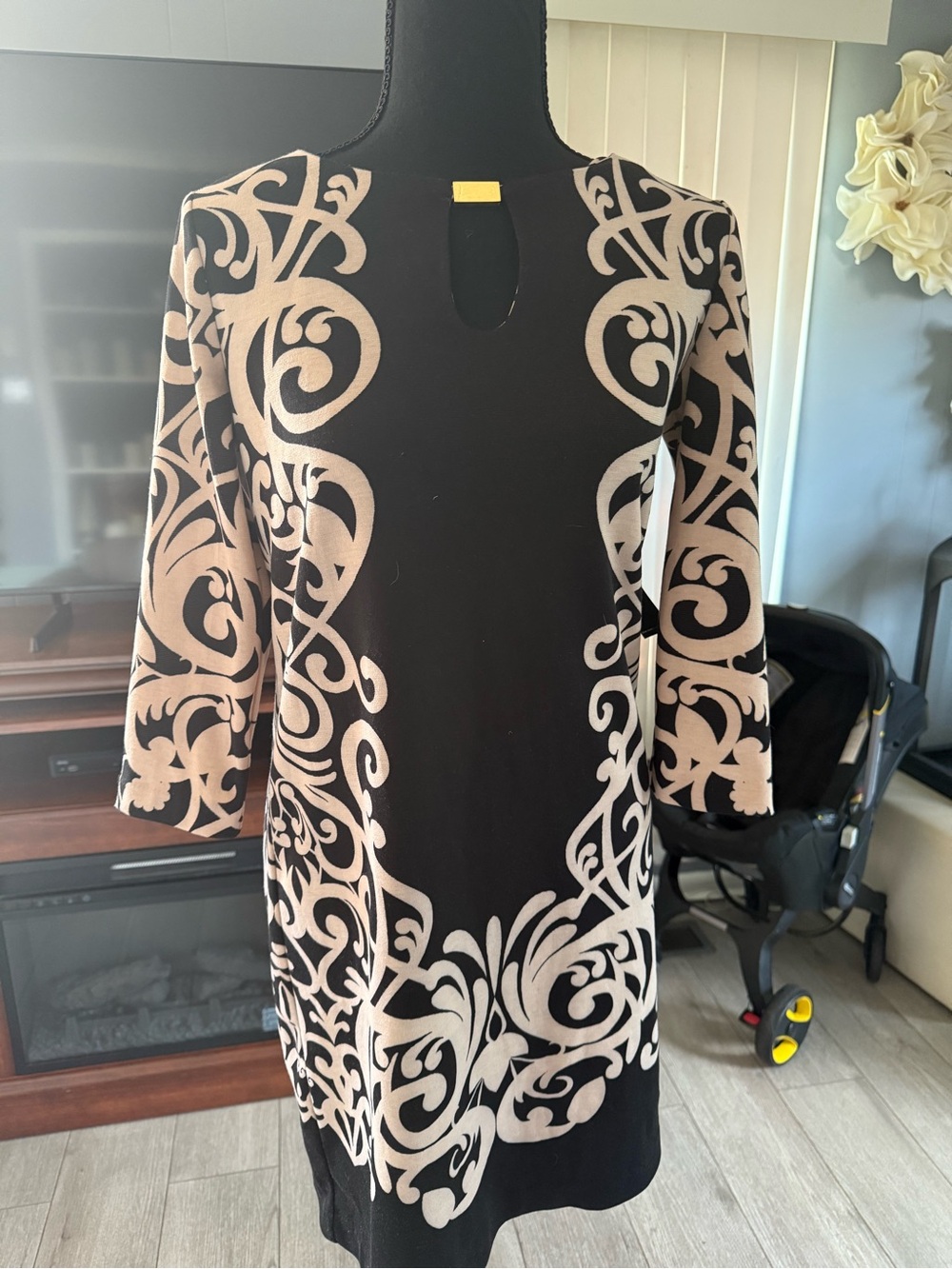 New York & Company Black Dress with Beige Scroll Print — Women's Long Sleeve